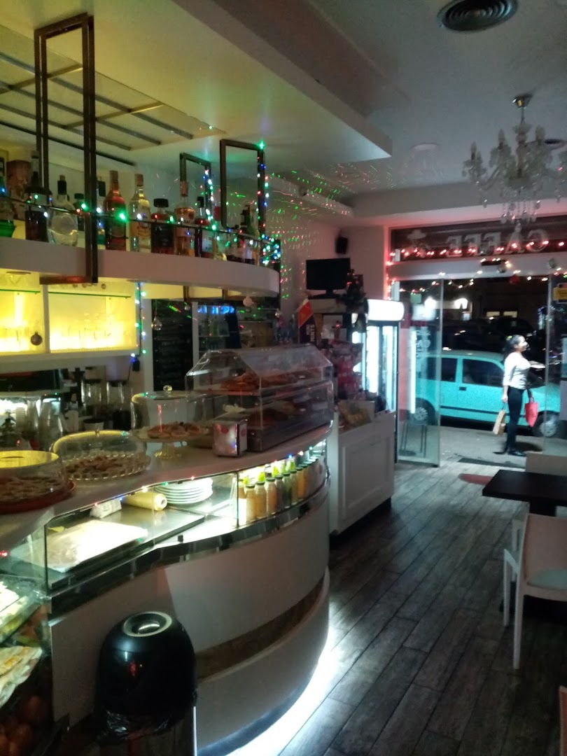 Petrini lounge Cafe · Foto 12